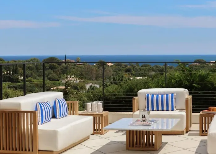 32 L Sport Court & Pool L Shellter 圣马克西姆